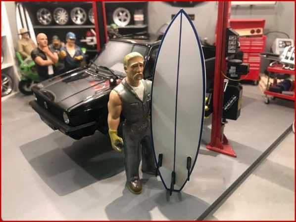 1:18 Surfboard