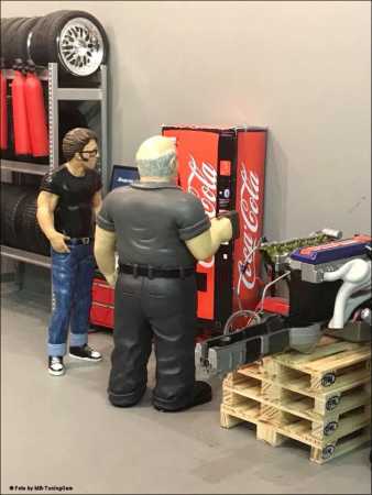 1:18 COCA COLA Drinks Machine