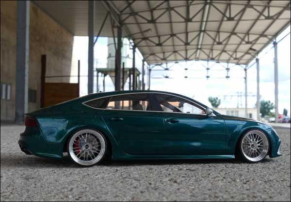 1:18 Audi RS7 Sportback Performance - British Green + BBS HMC Alufelgen -