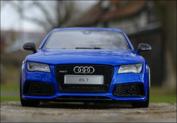 1:18 Audi RS7 C7 4G Sportback KengFai Performance - RS-BLUE - OZ Alufelgen