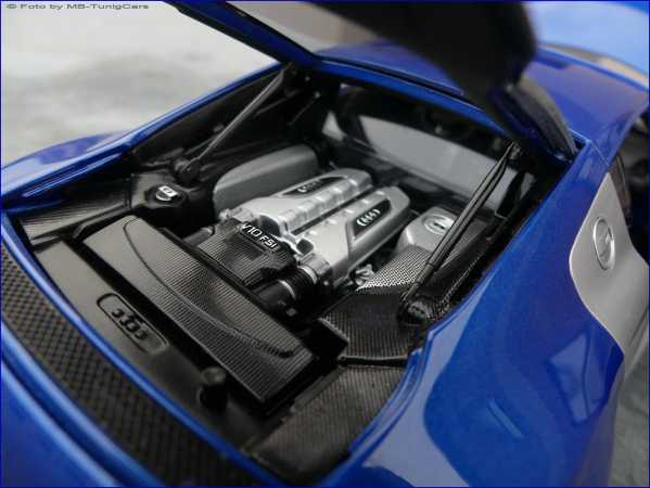 1:18 Audi R8 V10 FSi Coupe + Blau EDITION + Exklusiv Modell