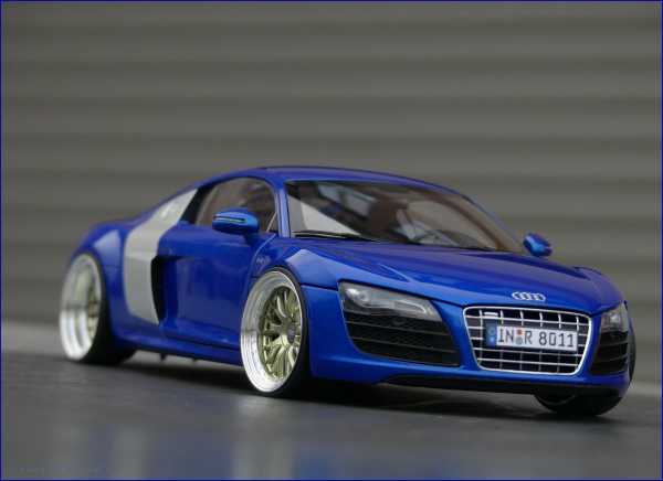 1:18 Audi R8 V10 FSi Coupe + Blau EDITION + Exklusiv Modell