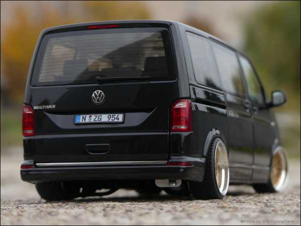 1:18 VW T6 Multivan 2016 mit BBS ALUFELGEN inkl. PVC Vitrine