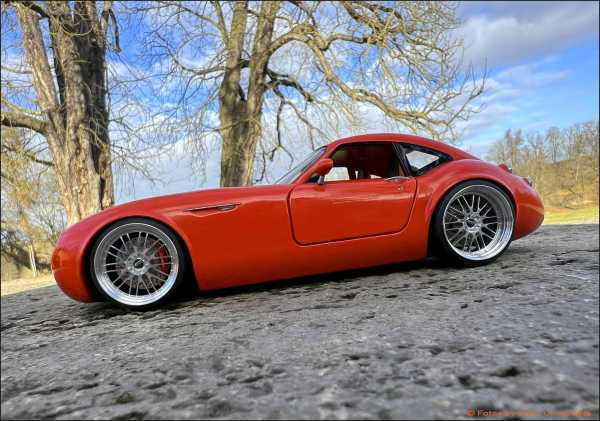 1:18 Wiesmann Coupe MF4 Orange Pro + BBS HMC ALUS inkl. VITRINE