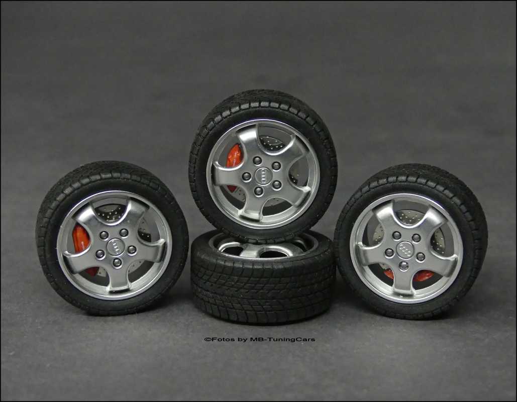 1:18 AUDI 80 RS2 B4 Avant Rim Size