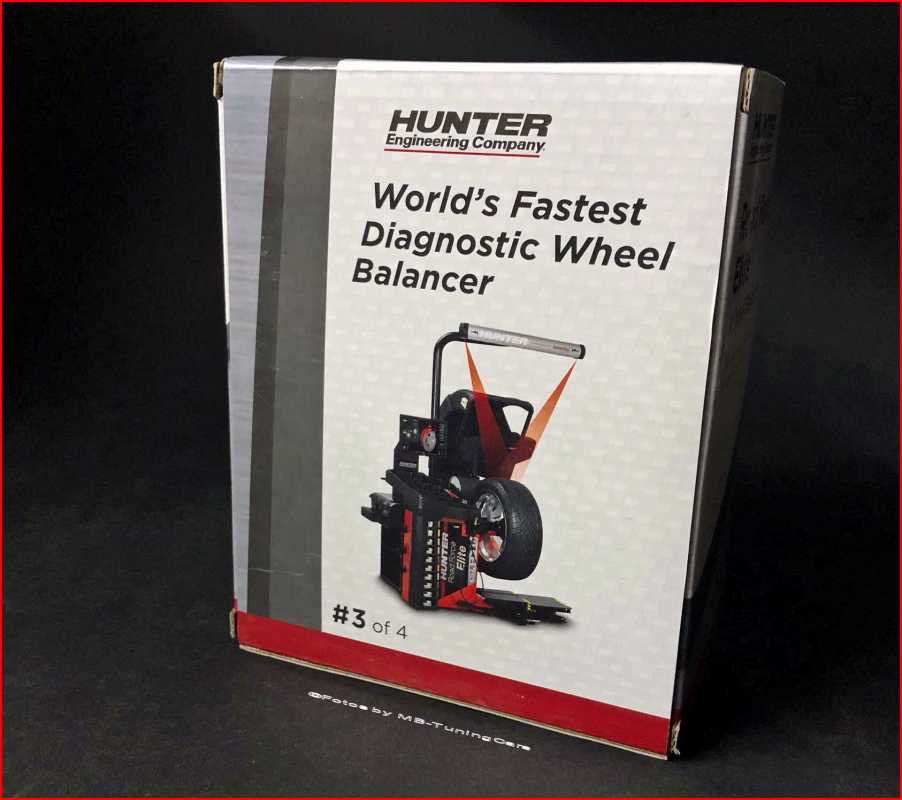 1:18  HUNTER Road Force Elite Wheel Balancer Auswuchtmaschine USA DIORAMA