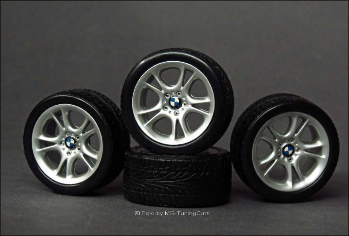 1:18 BMW Z8 Rim Size