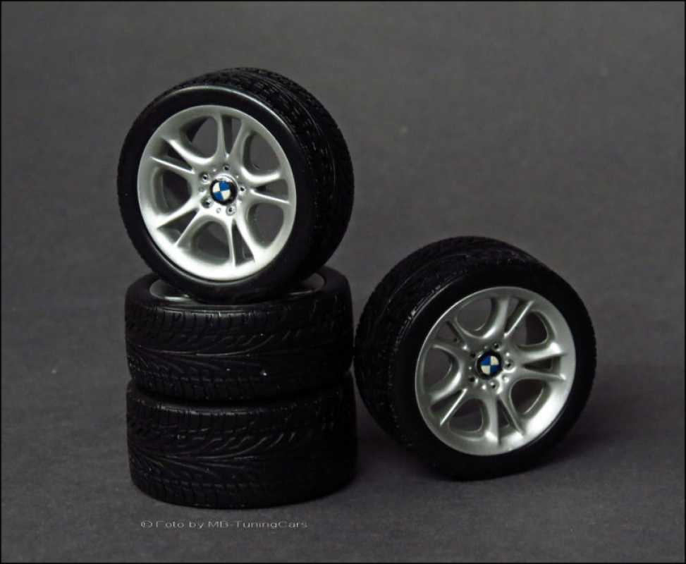 1:18 BMW Z8 Rim Size